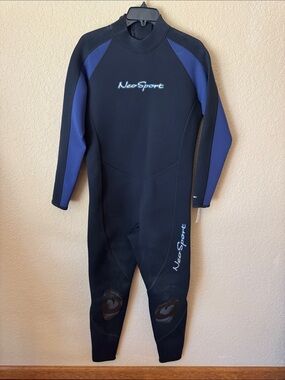 NeoSport Black and Navy Full-Body Wetsuit